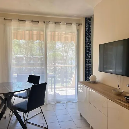 Appartamento Studio Cosy Avec Terrasse, Piscine Et Climatisation A Mandelieu-la-napoule, Proche Commerces - Fr-1-609-107 Mandelieu